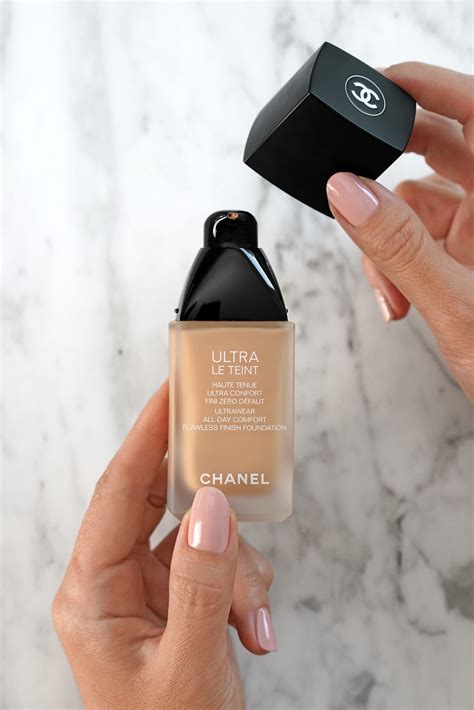 choosing a shade of chanel ultra-le-teint|Chanel ultra le teint reviews.